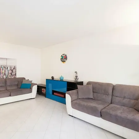 Идеально Для Отдыха, Песчаный Пляж В 200 М,Бассейн Apartment *